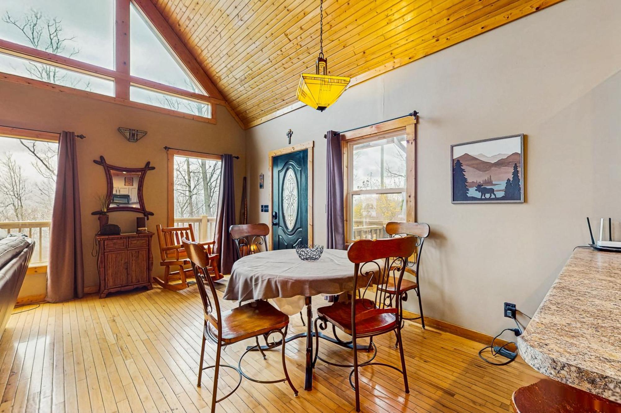 2 Bed 2 Bath Vacation Home In Брайсън Сити Екстериор снимка