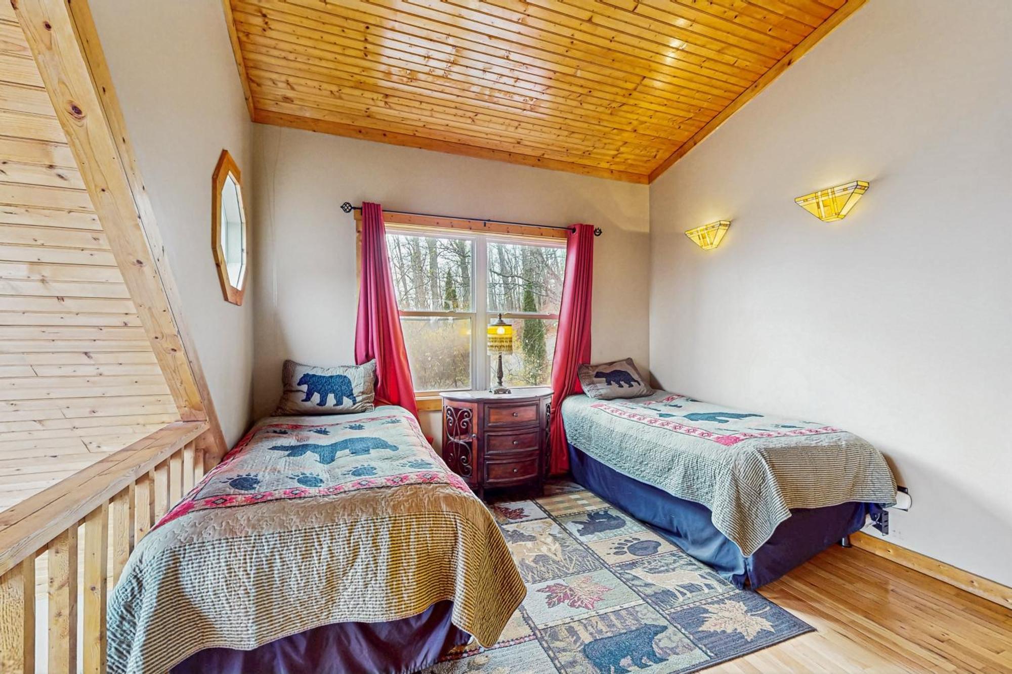 2 Bed 2 Bath Vacation Home In Брайсън Сити Екстериор снимка